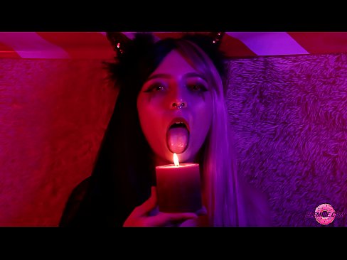 ❤️ Passionate Blowjob los ntawm Sexy Succubus nrog lub qhov ncauj ua tiav porn ntawm peb ib